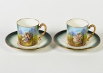 A. PILLIVUYT - Par de xícaras para café e pires, em porcelana francesa esmaltada e vitrificada, decorado com cena galantes e realces dourados.