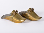 Par de estribos em bronze. Med: 30cm