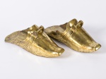 Par de estribos em bronze. Med: 30cm (no estado)