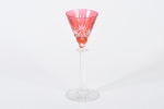 Cálice para licor cor âmbar elaborado pela cristaleria vaz saint lambert haste trabalhada,  bojo lapidado pés em formato estrelar. Med: 13cm