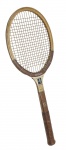 WILSON / PROCÓPIO - Raquete de tênis vintage, anos 1970, em madeira, modelo "Chris Evert Autograph"; com icônico logotipo "W", empunhadura original em couro marrom, e a inscrição "Endorsed by Chris Evert for Championship Play" e indicação da tecnologia "Speed Flex Fiber Face"; encordoamento de época em nylon; acompanha tradicional prensa de fixação em madeira com parafusos borboleta, da marca Procópio, para impedir o empenamento da cabeça da raquete. Medidas: 70 x 27 cm. Com desgastes condizentes com o uso e idade.