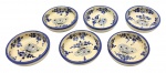 CERÂMICA LUIZ SALVADOR, ITAIPAVA - 06 petisqueiras circulares em cerâmica esmaltada com motivos florais e faixas na cor azul cobalto. Medidas: 9,5 x 2,5 cm. Algumas peças com craquelados superficiais e ínfimos bicados.