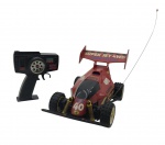 TAIYO - SUPER JET 4WD - Antigo carro de controle remoto da Taiyo, fabricado no Brasil com distribuição pela Estrela durante as décadas de 80 e 90. Modelo de carro estilo Buggy off-road com sistema de turbo. Escala 1/18. Alimentação por pilhas e bateria. Observação: Não testado, possui marcas e leves desgastes. Controle sem antena. Possui leve oxidação nas molas (suspensão).