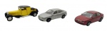 BURAGO / SUNNYSIDE - Lote com 3 miniaturas de carros, sendo 2 da Burago modelo ALFA ROMEO 156 e 1 Sunnyside BUGATTI TYPE 44 1928. Feitos em metal com partes plásticas. Escala 1/43 e 1/32. Observação: Contém desgastes, marcas de uso e no Bugatti avaria nos pneus.