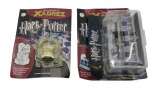 PLANETA DeAGOSTINI - GUIA PRÁTICO DE XADREZ HARRY POTTER - FASCÍCULOS 5 e 6 - Contém fascículos e 2 peças do xadrez.  O Guia Prático de Xadrez Harry Potter é uma coleção de fascículos e livros que ensina estratégias e táticas de xadrez inspiradas no universo de Harry Potter, abrangendo do fascículo 1 ao 81. O guia apresenta edições que combinam passo a passo, dicas práticas e ilustrações temáticas que conectam o jogo de xadrez ao mundo mágico de Hogwarts, tornando a aprendizagem mais envolvente para fãs e jogadores de xadrez. Observação: Possui ínfimas marcas, desgastes e amassados nos fascículos.