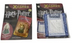PLANETA DeAGOSTINI - GUIA PRÁTICO DE XADREZ HARRY POTTER - FASCÍCULOS 25 e 55 - Contém fascículos e 2 peças do xadrez.  O Guia Prático de Xadrez Harry Potter é uma coleção de fascículos e livros que ensina estratégias e táticas de xadrez inspiradas no universo de Harry Potter, abrangendo do fascículo 1 ao 81. O guia apresenta edições que combinam passo a passo, dicas práticas e ilustrações temáticas que conectam o jogo de xadrez ao mundo mágico de Hogwarts, tornando a aprendizagem mais envolvente para fãs e jogadores de xadrez. Observação: Possui ínfimas marcas, desgastes e amassados nos fascículos.