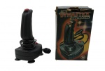 DYNACOM - THE DYNASTICK CONTROLLER - Antigo joystick da empresa brasileira Dynacom, modelo The Dynastick Controller, com formato anatômico, botão duplo de tiro de resposta rápida, ventosas removíveis para fixação da base. Medida: 18cm aproximadamente. Não testado, caixa com pequenos amassados.
