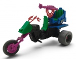HASBRO - GI JOE DREADNOK TRI-CYCLE - Antigo brinquedo retratando o triciclo de GI JOE chamado Dreadnok Tri-Cycle, lançado pela Hasbro em 1987, feito de plástico rígido, com partes móveis e rodas livres. Medida: 22cm aproximadamente. Ausência de algumas peças, avaria na parte frontal no gancho da roda (quebrado e colado novamente), adesivos soltos e alguns faltantes.