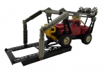 ESTRELA - PONTE CAR - O Ponte Car Estrela é um carrinho de brinquedo antigo, produzido pela Estrela nos anos 80, muito apreciado por colecionadores, com versões movidas a pilha e com mecanismo de ponte. Medida: 26cm. Observação: Não testado. Possui marcas e oxidação no compartimento de pilhas.