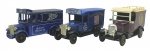 LLEDO - Lote com 3 miniaturas da marca inglesa Lledo, feitas de metal com partes plásticas, rodas livres, escala 1:64. Podem conter pequenos desgastes ou marcas.
