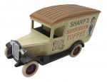 LLEDO DAYS GONE - Antiga miniatura de ferro com partes plásticas da Lledo, coleção Days Gone, feito na Inglaterra nos anos 80. Escala 1:50 / 1:64 (box scale). Retrata carro da Sharp's Super-Kreem Toffee. Pode conter ínfimas marcas.