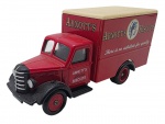 LLEDO - Antiga miniatura de ferro com partes plásticas da Lledo, coleção Days Gone, feito na Inglaterra nos anos 80. Escala 1:50 / 1:64 (box scale). Retrata caminhão Arnott's Biscuits. Pode conter ínfimas marcas.