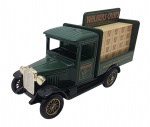 LLEDO - Antiga miniatura de ferro com partes plásticas da Lledo, coleção Days Gone, feito na Inglaterra nos anos 80. Escala 1:50 / 1:64 (box scale). Retrata carro Walkers Crisps. Pode conter ínfimas marcas.