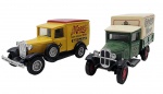 MATCHBOX -  MODELS OF YESTERYEAR - Lote com 2 miniaturas Matchbox, feitas na Inglaterra, antigas,  retratando 1932 FORD AA TRUCK e FORD MODEL A, em escala 1:47, com partes móveis, rodas livres, pneus de borracha e feita de metal com partes plásticas. Pode conter ínfimas marcas ou desgastes.