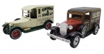 MATCHBOX -  MODELS OF YESTERYEAR - Lote com 2 miniaturas Matchbox, feitas na Inglaterra, antigas,  retratando 1927 TALBOT VAN e FORD MODEL A, em escala 1:47, com partes móveis, rodas livres, pneus de borracha e feita de metal com partes plásticas. Pode conter ínfimas marcas ou desgastes.