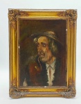 QUADRO - OSM, assinado, CIE, representando um homem idoso fumando um cachimbo e em trajes de época; moldura em madeira entalhada e patinada de dourado; artista não identificado. Medidas com moldura: 48 x 62 cm; Medidas sem moldura: 33 x 48 cm. Moldura com desgastes.