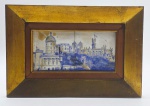 Painel com 02 antigos azulejos portugueses emoldurados, pintados à mão em tons azuis para retratar o Palácio Nacional da Pena, situado em Sintra, Portugal. Moldura em madeira. Em cerâmica esmaltada. Medidas com moldura: 49 x 33 cm; Medidas sem moldura: 31 x 15 cm. Azulejos com manchas, sinais de restauro e ínfimos desgastes naturais na borda e no esmalte, condizentes com a idade. Moldura com ínfimos desgastes.