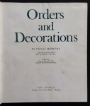 livro - Orders and Decorations - Vaclav Mericka - Paul Hamlyn - 1967 - idioma inglês - 316 p.  - capa dura com marcas do tempo - parte interna em ótima estado de conservaçã -(27,5 X 24) cm.