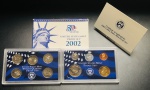 Estados Unidos Proof Set 2002 no Acrilico - (5 Moedas Quarter Dolar Comemorativas Letra S) - ( 1 Dime, 1 e 5 Cents, Half Dolar, 1 Dolar ) - com Certificado
