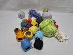 Lote de diversas linhas para trico, croche.
