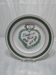 Rio Branco - Prato decorativo Bodas de Prata em porcelana com friso verde. Medindo 25cm de diâmetro.