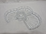 Lote de 3 petisqueiras e 1 porta pasta em demicristal moldado. Medindo a petisqueira 17cm x 13cm x 3,5cm de altura.