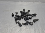 Lote de diversas parafusos, peças de reposição automotiva em ferro Medindo 1,8cm x 4,5cm de comprimento.