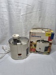 Antigo Sears Kenmore Juice Extractor na caixa original.