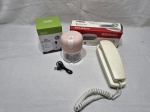 Lote de mini processador de alimentos funcionando e interfone Multitoc não testado.