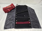 Lote de 2 estojos para organização de bijuteria. Medindo o preto 50cm x 27cm.