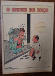 Página Original de Charge Vintage - O Amigo da Onça (Péricles) - Ano 1949Descrição:Rara e histórica página avulsa original contendo a célebre charge "O Amigo da Onça", criada pelo genial cartunista Péricles de Andrade Maranhão. Publicada originalmente na Revista O Cruzeiro em 13 de agosto de 1949, esta peça traz o personagem mais irônico e marcante do humorismo gráfico brasileiro em uma de suas clássicas tiradas satíricas. Item autêntico e genuíno da década de 1940, ideal para colecionadores de quadrinhos nacionais, entusiastas da história da imprensa brasileira ou para projetos de enquadramento decorativo vintage com forte apelo nostálgico.