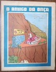 Página Original de Charge Vintage - O Amigo da Onça (Péricles) - Temática Estrada / AutomobilismoDescrição: Rara e espetacular página avulsa original contendo a célebre charge "O Amigo da Onça", criada pelo genial cartunista Péricles de Andrade Maranhão. A cena ilustra uma estrada sinuosa de montanha onde o protagonista armou um falso outdoor de publicidade ("Use Freio A.O. - Os Melhores") fixado em uma sólida parede de pedras, provocando o acidente de um carro de corrida (número 7). Item autêntico e genuíno da era de ouro da Revista O Cruzeiro, ideal para colecionadores de quadrinhos nacionais, entusiastas de automobilismo vintage ou para projetos de enquadramento decorativo retrô de garagens e ambientes temáticos. Produto em papel (não é cópia ou reprodução).