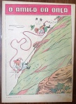 Página Original de Charge Vintage - O Amigo da Onça (Péricles) - Ano 1953Descrição: Rara e satírica página avulsa original contendo a célebre charge "O Amigo da Onça", criada pelo genial cartunista Péricles de Andrade Maranhão. Publicada originalmente na Revista O Cruzeiro em 23 de maio de 1953, a cena ilustra uma escalada em uma montanha íngreme, onde o protagonista sabota o alpinista de cima cortando a corda de segurança com uma faca. Item autêntico e genuíno da década de 1950, ideal para colecionadores de quadrinhos nacionais, entusiastas do humor gráfico retrô ou para projetos de enquadramento decorativo vintage. Produto em papel (não é cópia ou reprodução).