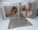 Disco de Vinil LP - Conjunto com 3 LPs, do intérprete Simone, em bom estado.