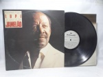 Disco de Vinil LP - `Recantando Mágoas`, com Jamelão, em bom estado. Inclui encarte.