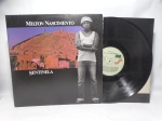 Disco de Vinil LP - `Sentinela`, com Milton Nascimento, em bom estado. Inclui encarte.