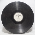 Disco 78 RPM - `Flor da Lapa` e `Nossa Vida`, com Ernani Filho, em bom estado. Anos 50.