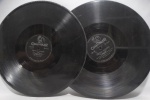 Disco 78 RPM - Conjunto com 2 discos de Luiz Wanderley, em bom estado. Anos 50.