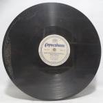 Disco 78 RPM - `São João Não Gostou...` e `Forró na Caiçara`, com Zé Gonzaga, em bom estado. Anos 50.