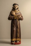 Arte Sacra. Brasil SÉC XVIII/XIX.GRANDE São Francisco das Chagas, em madeira policromada e dourada. Notável preservação primitiva nas condições pictóricas da face. Uma exímio e raro exemplar da imaginária católica no Brasil. Medindo 99cm de beleza, inspiração e fé.