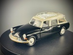 Miniatura Die-cast RIO - Citroën ID 19 Break (1958)  Escala 1:43, produzida na Itália pela conceituada marca RIO, referência incontornável no colecionismo de veículos clássicos em escala reduzida. O modelo retrata fielmente a icônica variante carrinha (Break) do clássico Citroën ID 19 de 1958. Marcas do tempo e de uso. ("CITROEN ID 19 BREAK 1958 n. 99" e assinatura RIO Made in Italy 1/43).