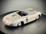 Miniatura Mercedes-Benz 300 SL (W194), Mercedes-Benz 300 SL (W194) Open / Spider, alusivo à histórica participação na Carrera Panamericana (com o dorsal n.º 6 e inscrições de distribuidor oficial "Prat Motors, S.A.", além dos emblemas oficiais da prova e da estrela Mercedes-Benz no capô). Med. 02x10x04 cm. Marcas do tempo e de uso.