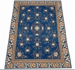 Magnifico tapete persa Tabriz em la, decoração floral sobre fundo azul, o que o torna mais raro, com medalhão central  e cercadura ornamentada em tons marfim e azul. Meados séc. XIX. Desgaste do tempo. Mede 3,40 cm xxx 2,50 cm.