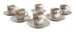 BAVARIA ALEMANHA - Conjunto com 6 xícaras de café com seus pires em porcelana alemã, marca Vohenstrauss Johann Seltmann (Bavaria, Germany), decoração com motivos florais em vibrante ouro e filetes na borda.