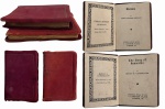 ENGLAND - Duo de livros de bolso, edições inglesas dos poemas Adonais, de Percy Bysshe Shelley, e The Song of Hiawatha, de Henry Wadsworth Longfellow. Encadernações em couro vermelho com páginas douradas. Editora Siegle, Hill & Co., Londres. Apresentam marcas do tempo e uso. Meados séc. XIXX. Medidas: 10 x 6 cm.
