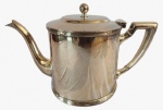 PRATA WOLFF- Bule em metal espessurado a prata. Medida: Altura 17 cm, Largura 12 cm e Comprimento 24 cm. 