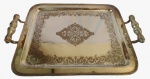 PRATA WOLFF- Bandeja em metal espessurado a prata com trabalhos artesanais na parte interna. Medida: 33 x 47
