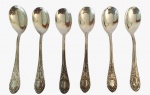 Lote com seis colheres para sobremesa em metal espessurado a prata com pegador trabalhado.