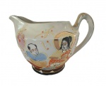Leitera em porcelana japonesa pintada artesanalmente em alto relevo. Medidas: Altura 9 cm, Largura 12 cm e Comprimento 13 cm