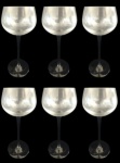 Lote com seis taças em fino cristal para vinho tinto com aste na  tonalidade preta. Medida: Altura 20 cm e Diâmetro 8 cm. 